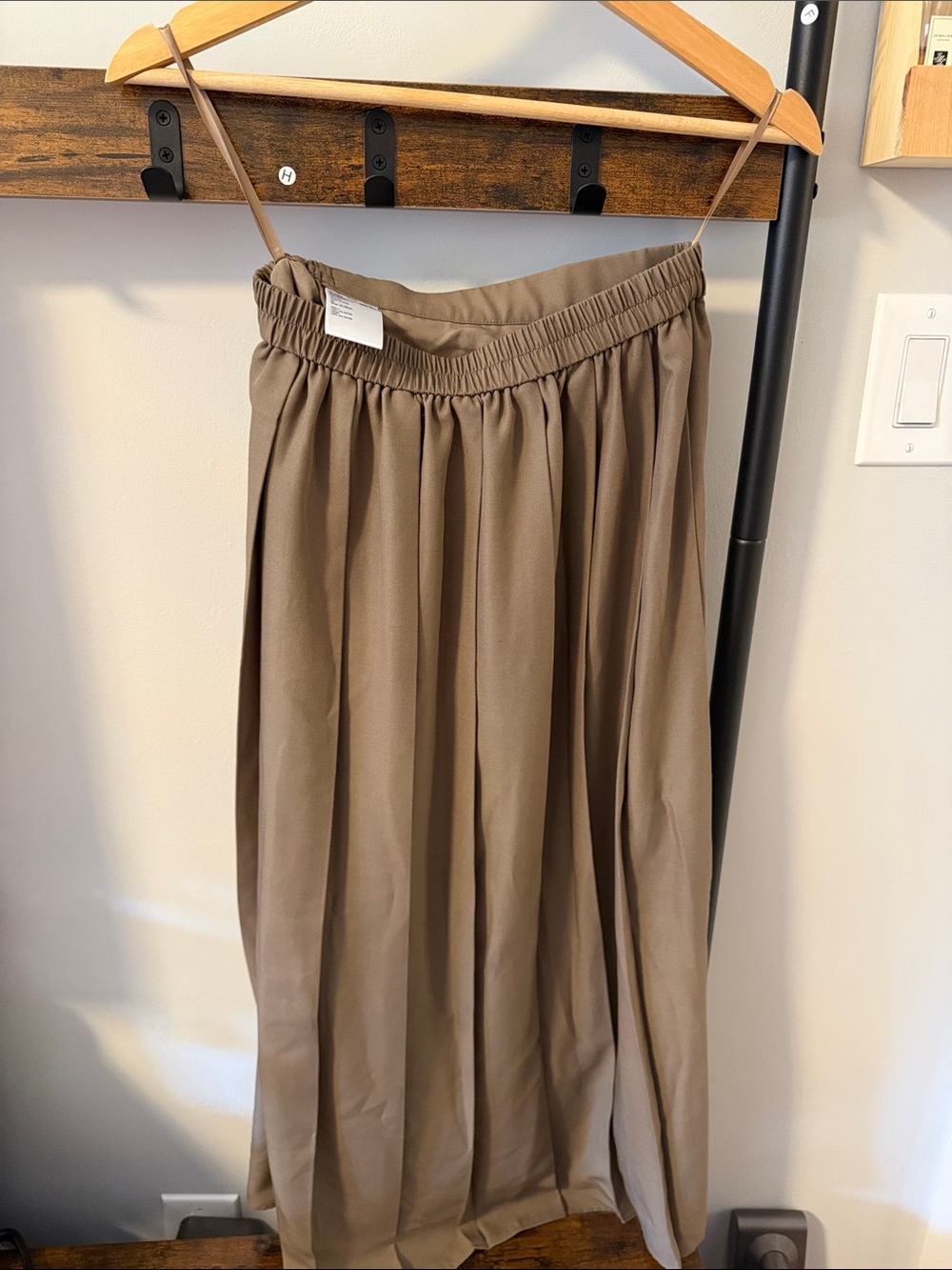 Uniqlo Taupe Maxi Skirt with Elastic Waist